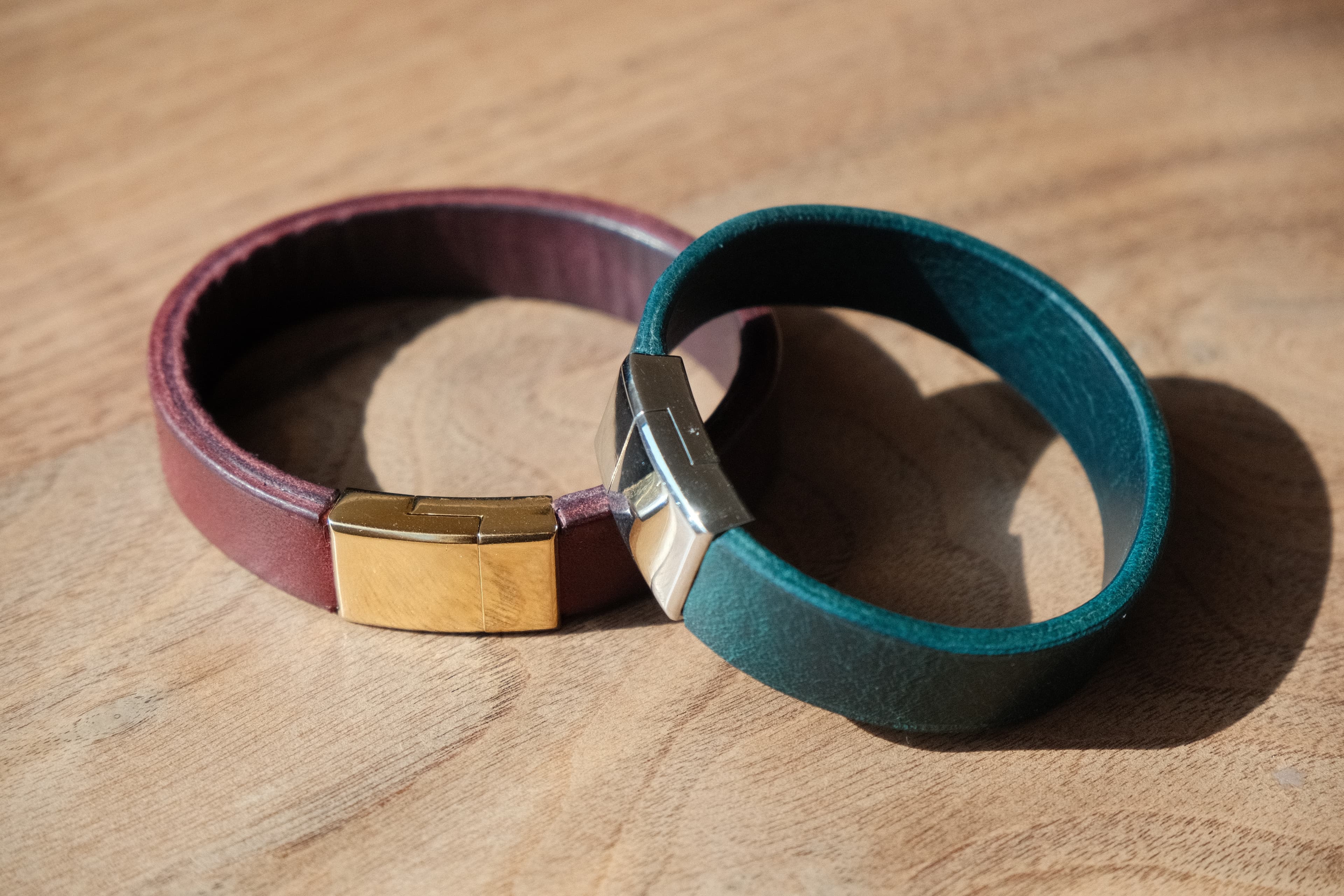 Brazalete de piel — Piel de Vino